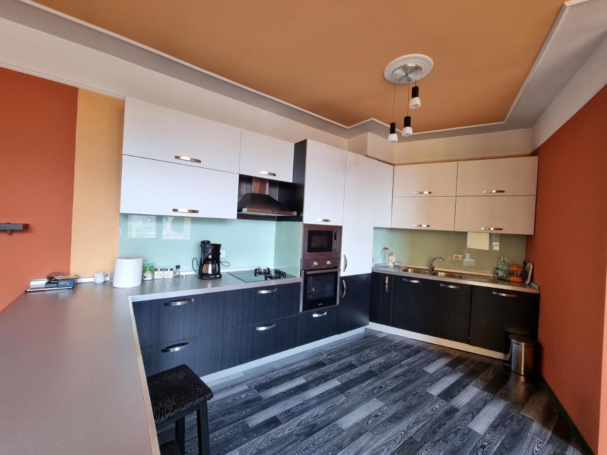 Moonshine Apartament Тирана Екстер'єр фото