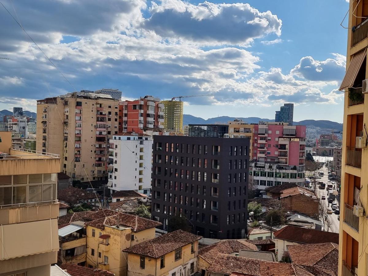 Moonshine Apartament Тирана Екстер'єр фото